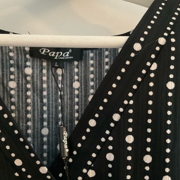 Black and White Polka Dot Sleeveless Top - Picture 3 of 3